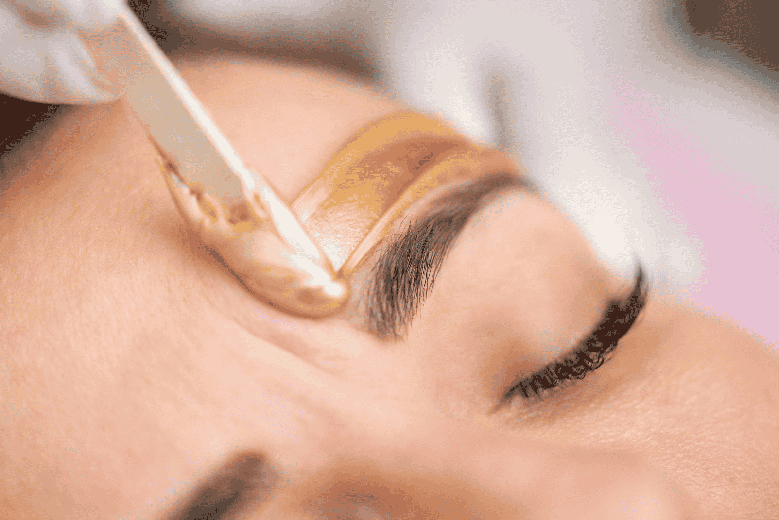 brow waxing